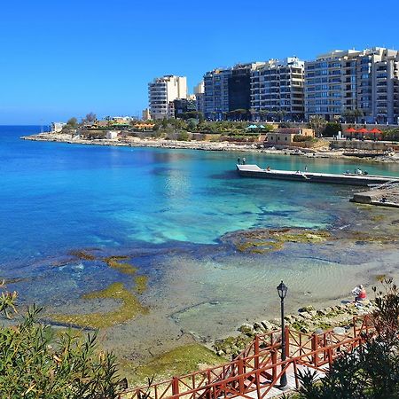 Marvellous Seafront Apartment Sliema Bagian luar foto