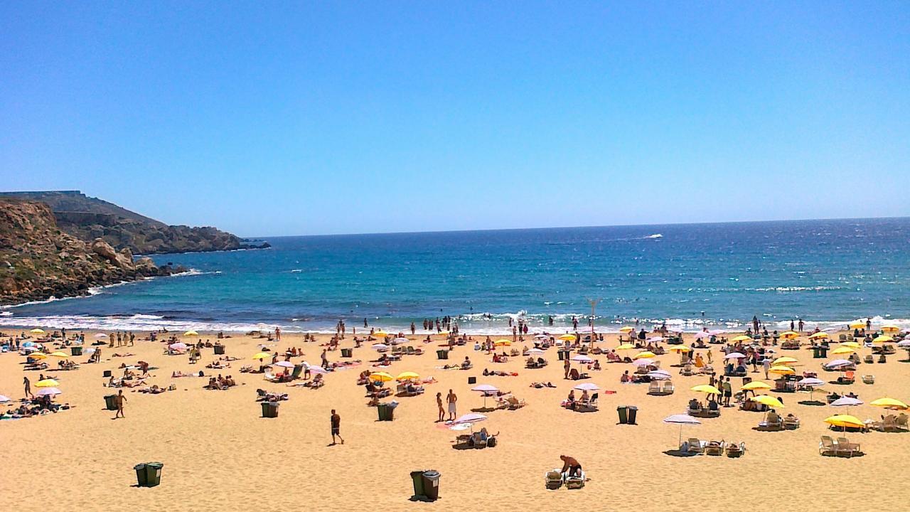 Marvellous Seafront Apartment Sliema Bagian luar foto